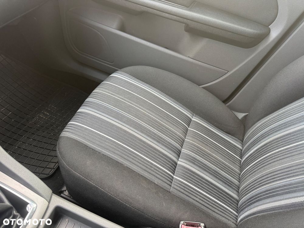 Ford Focus 1.6 TDCi cDPF Trend - 14