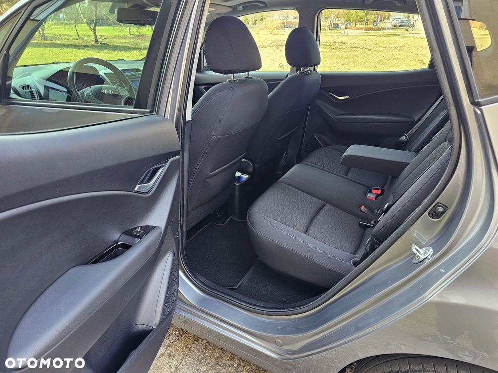 Hyundai ix20 1.6 CRDi blue Passion - 17