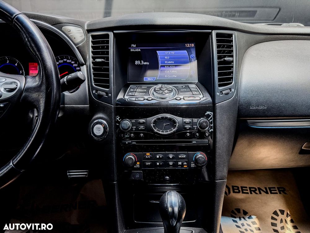 Infiniti FX 30 FX30d AWD Aut. S - 19