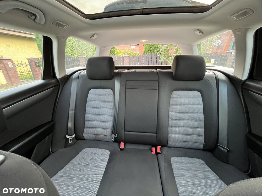 Volkswagen Passat 2.0 TDI DSG BlueMotion Technology Highline - 8