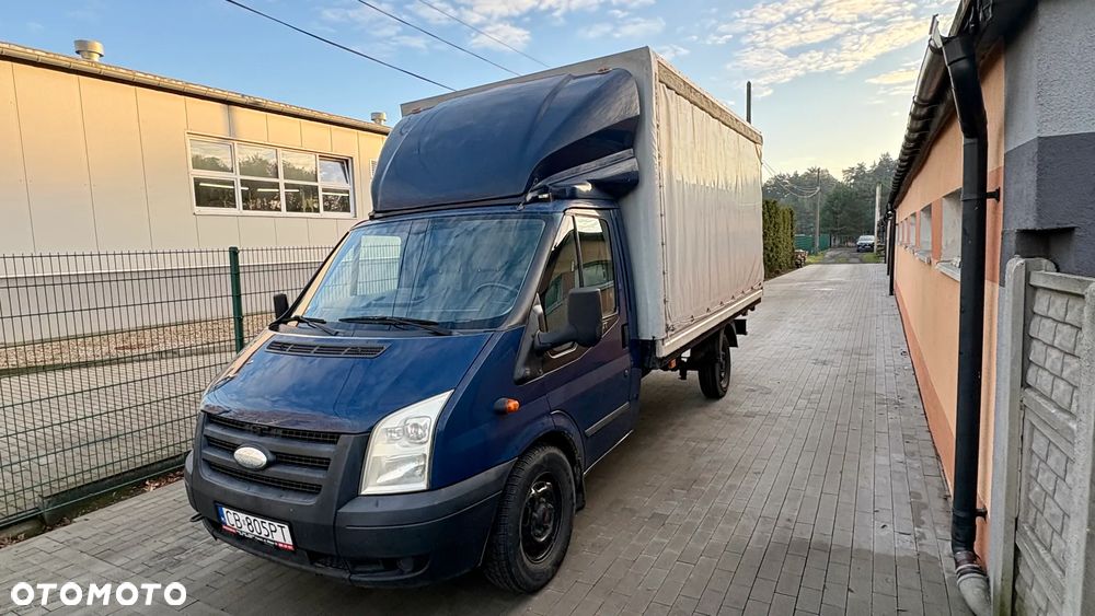 Ford Transit - 1