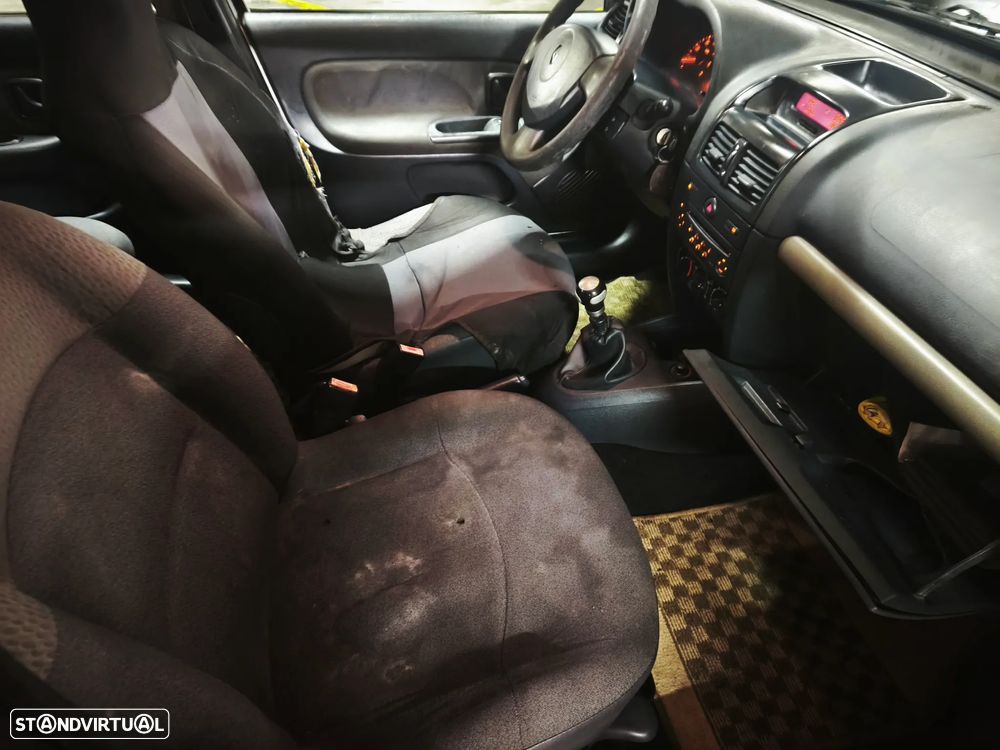 Renault Clio 1.2 Confort Authentique - 13