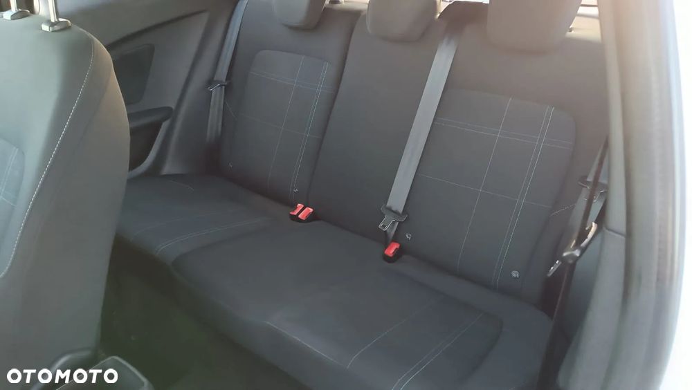 Ford Fiesta - 15