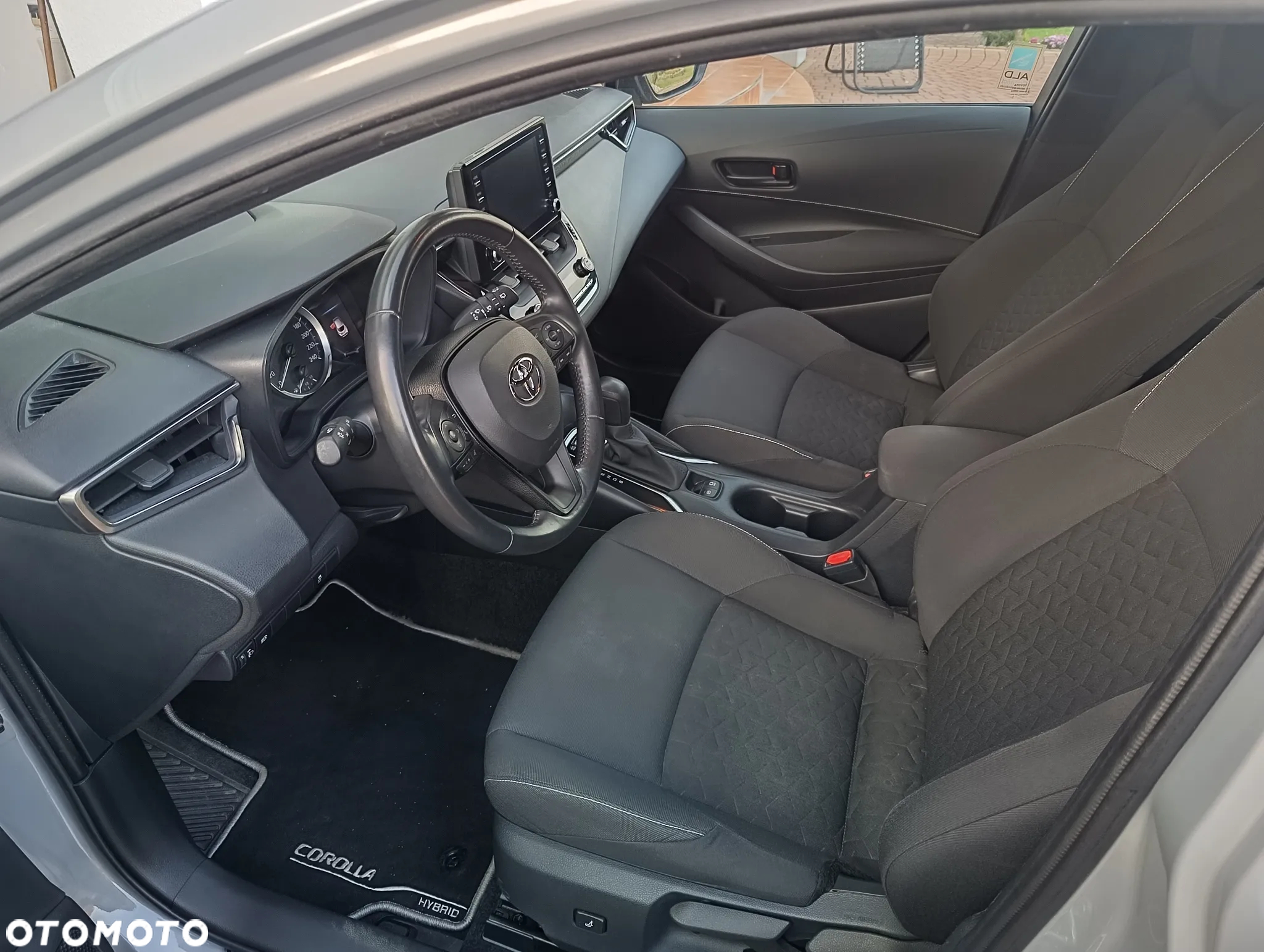 Toyota Corolla - 13