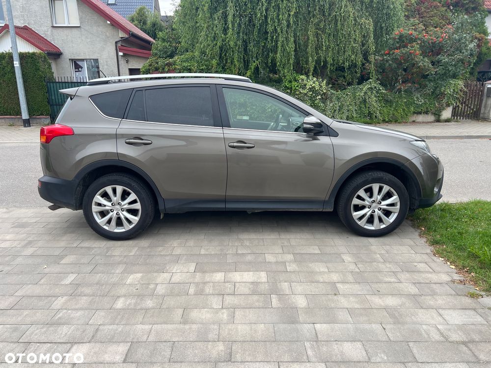 Toyota RAV4 - 16