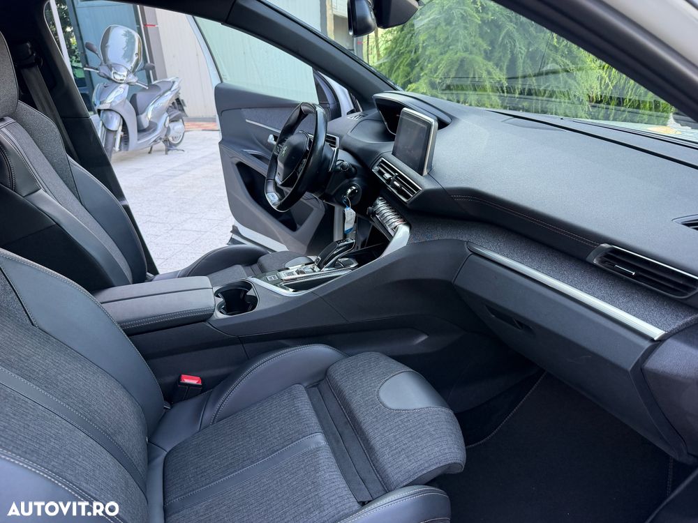 Peugeot 3008 1.2 PureTech 130 EAT8 GT - 37