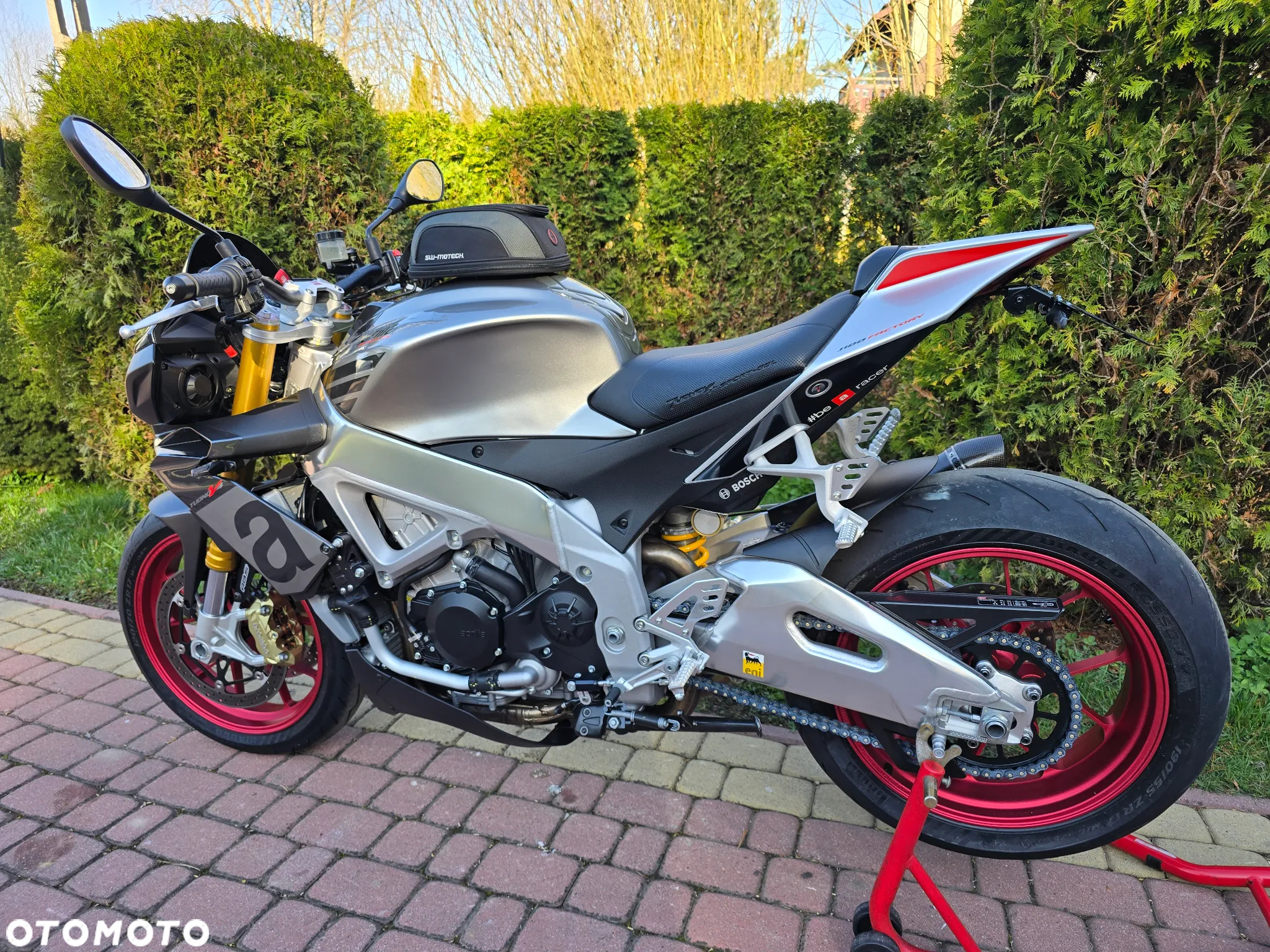 Aprilia Tuono - 6