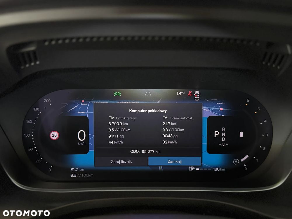 Volvo XC 60 B5 D AWD Plus Dark - 29