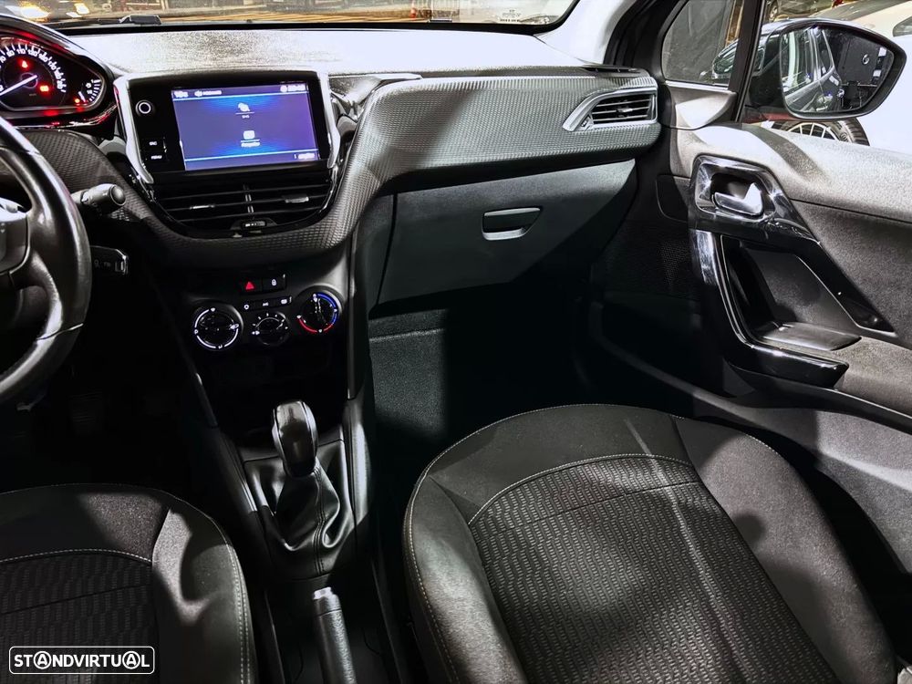 Peugeot 208 1.6 BlueHDi Style - 20