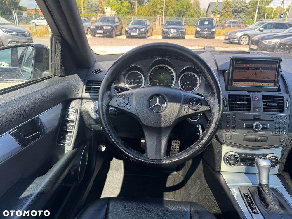 Mercedes-Benz Klasa C 350 CDI DPF 7G-TRONIC BlueEFFICIENCY SPORT EDITION - 28