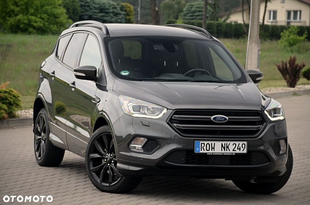 Ford Kuga - 1