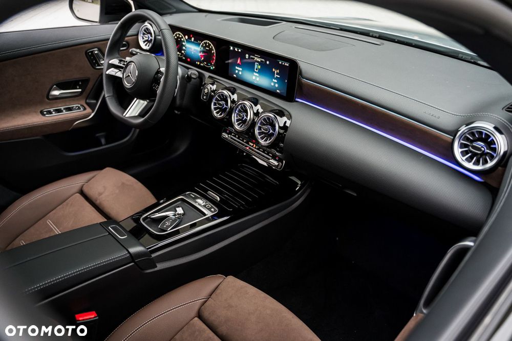 Mercedes-Benz CLA - 20
