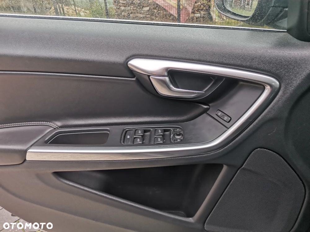 Volvo V60 D4 Drive-E Summum - 21