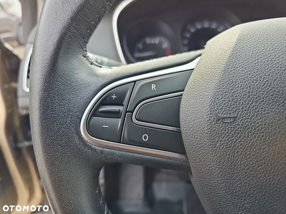 Renault Megane 1.6 SCe Zen - 13