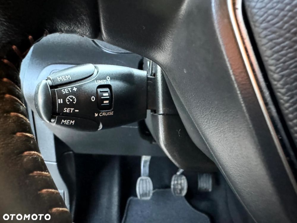 Peugeot Rifter 1.5 BlueHDI Active S&S - 17