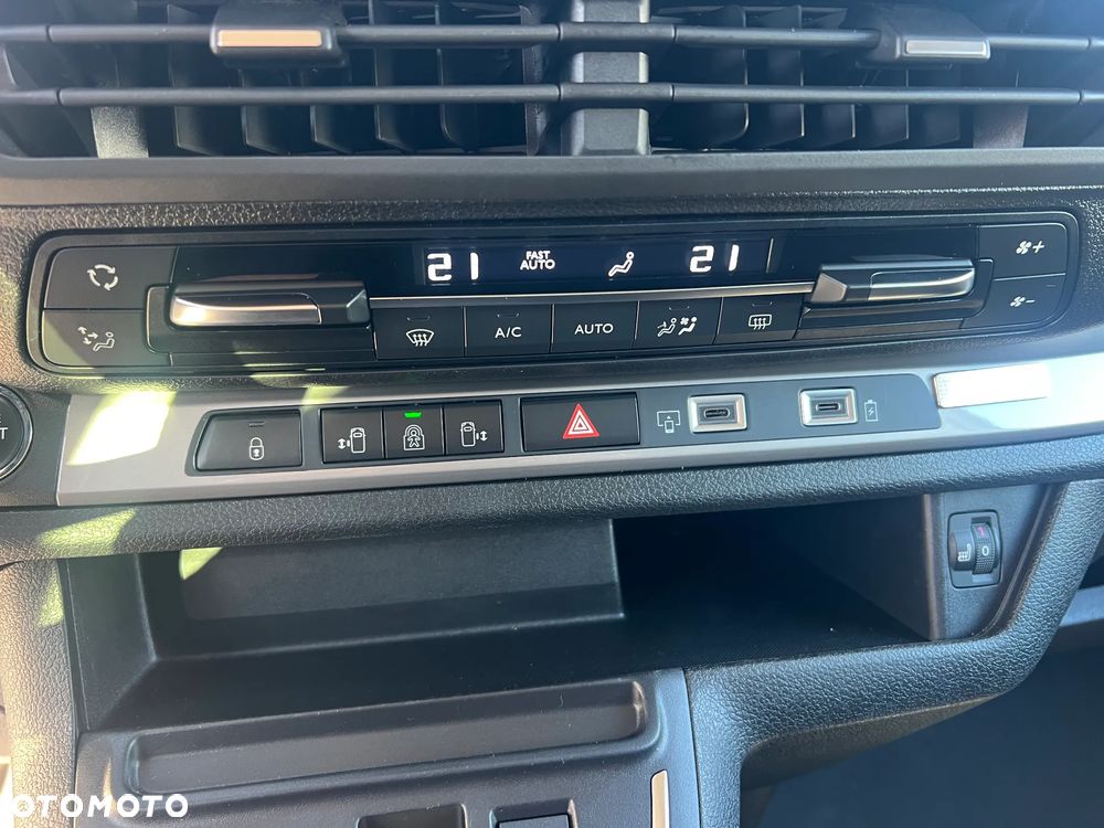 Opel Zafira - 27