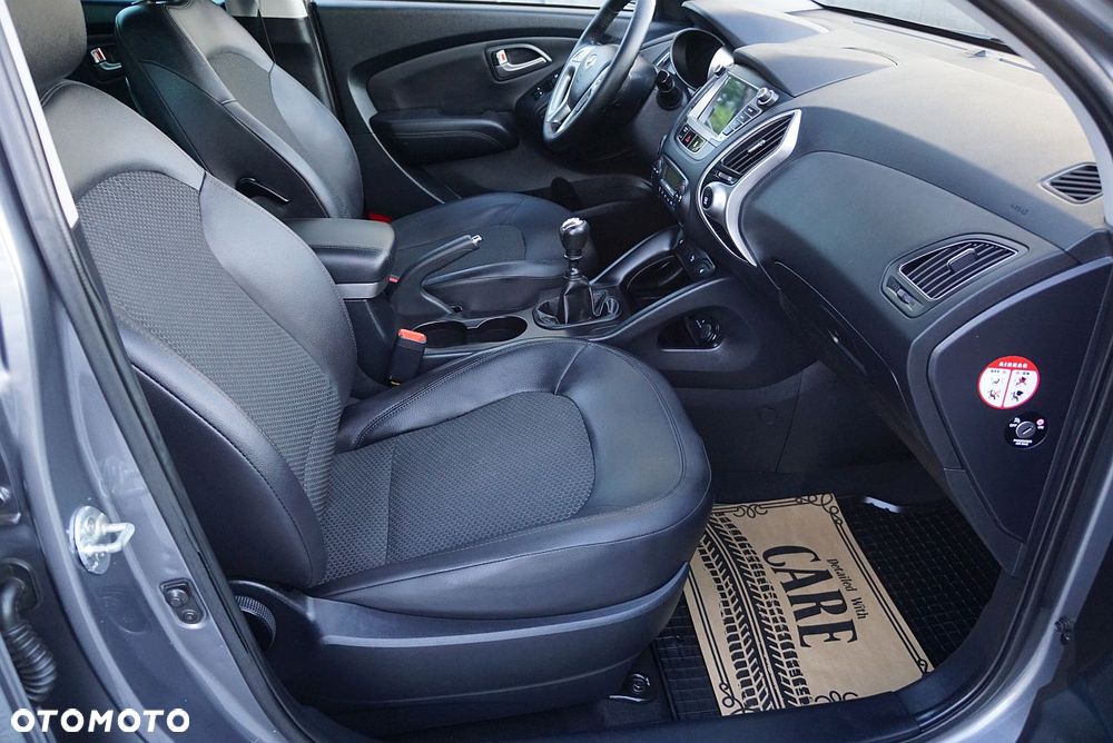 Hyundai ix35 1.6 2WD Fifa World Cup Edition - 16