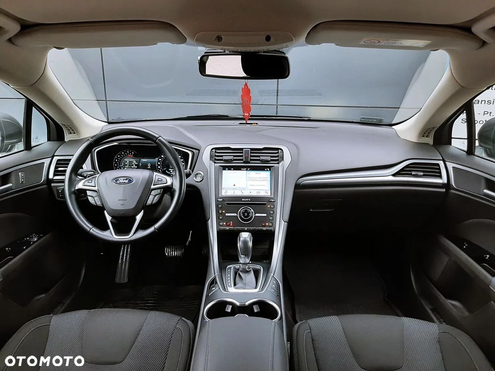 Ford Mondeo 2.0 TDCi Titanium PowerShift - 28