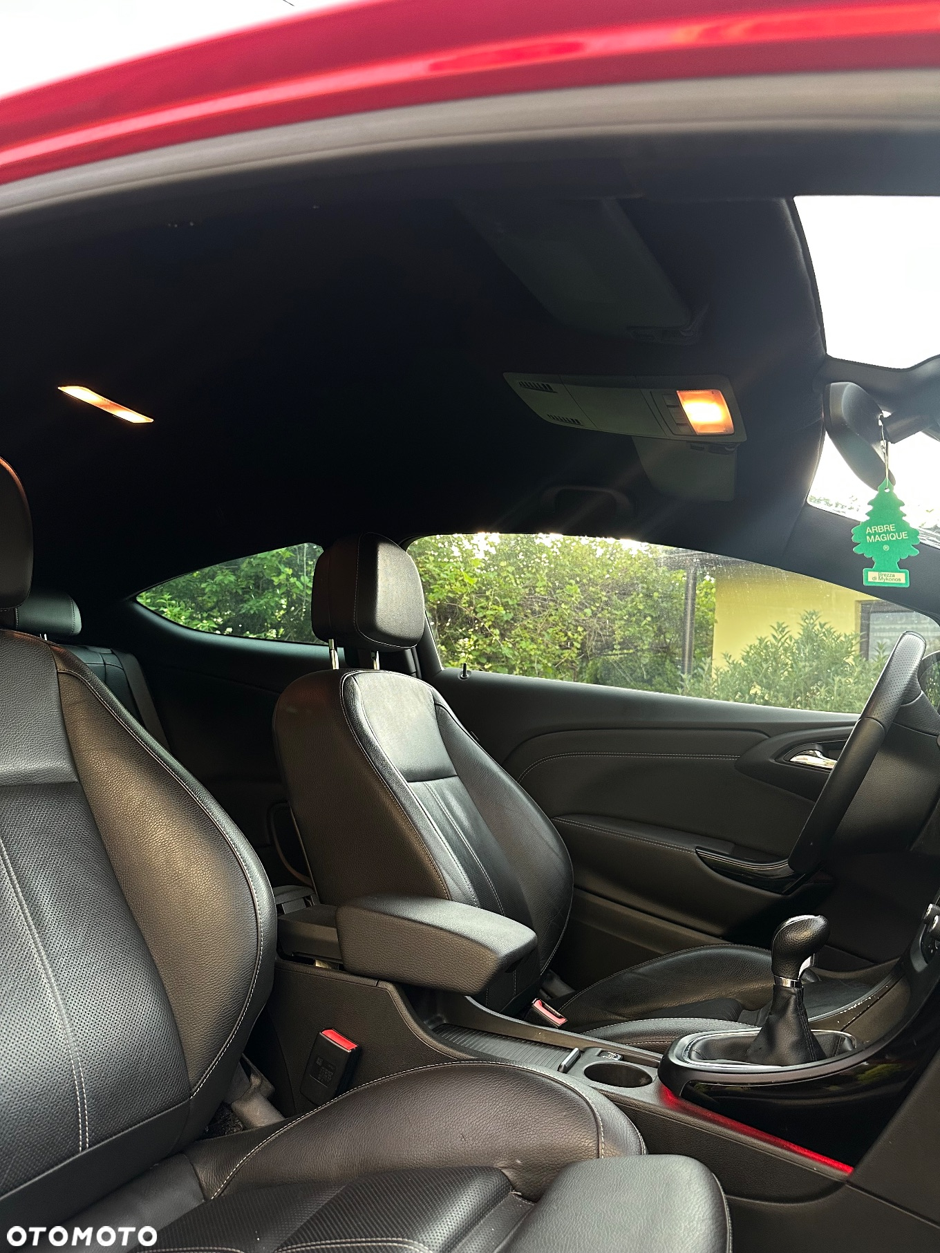 Opel Astra IV GTC 1.6 T Sport - 13