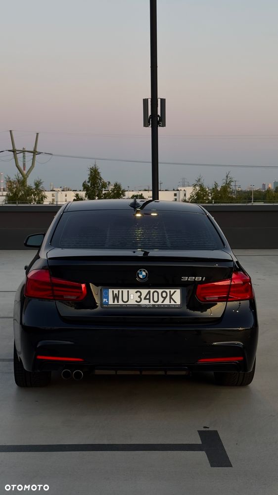 BMW Seria 3 328i - 6