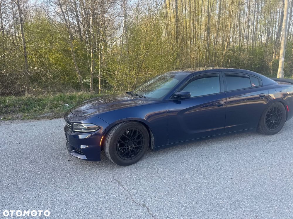 Dodge Charger - 5