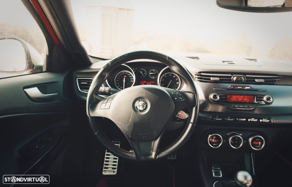 Alfa Romeo Giulietta 1.8 TBi 16V Quadrifoglio Verde - 20