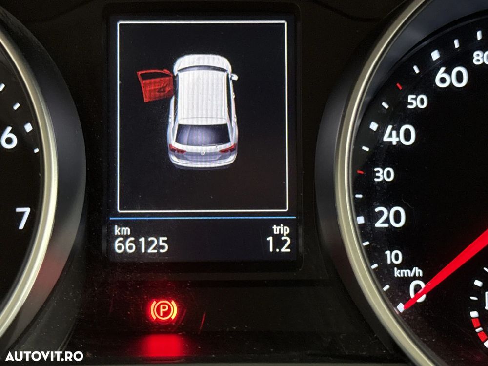 Volkswagen Tiguan - 11