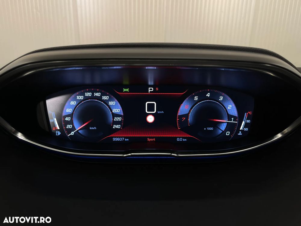 Peugeot 3008 PureTech 130 Stop & Start GPF EAT8 Allure Business-Paket - 32