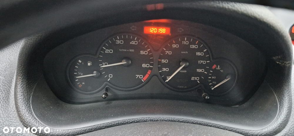Peugeot 206 1.1 Color-Line - 6