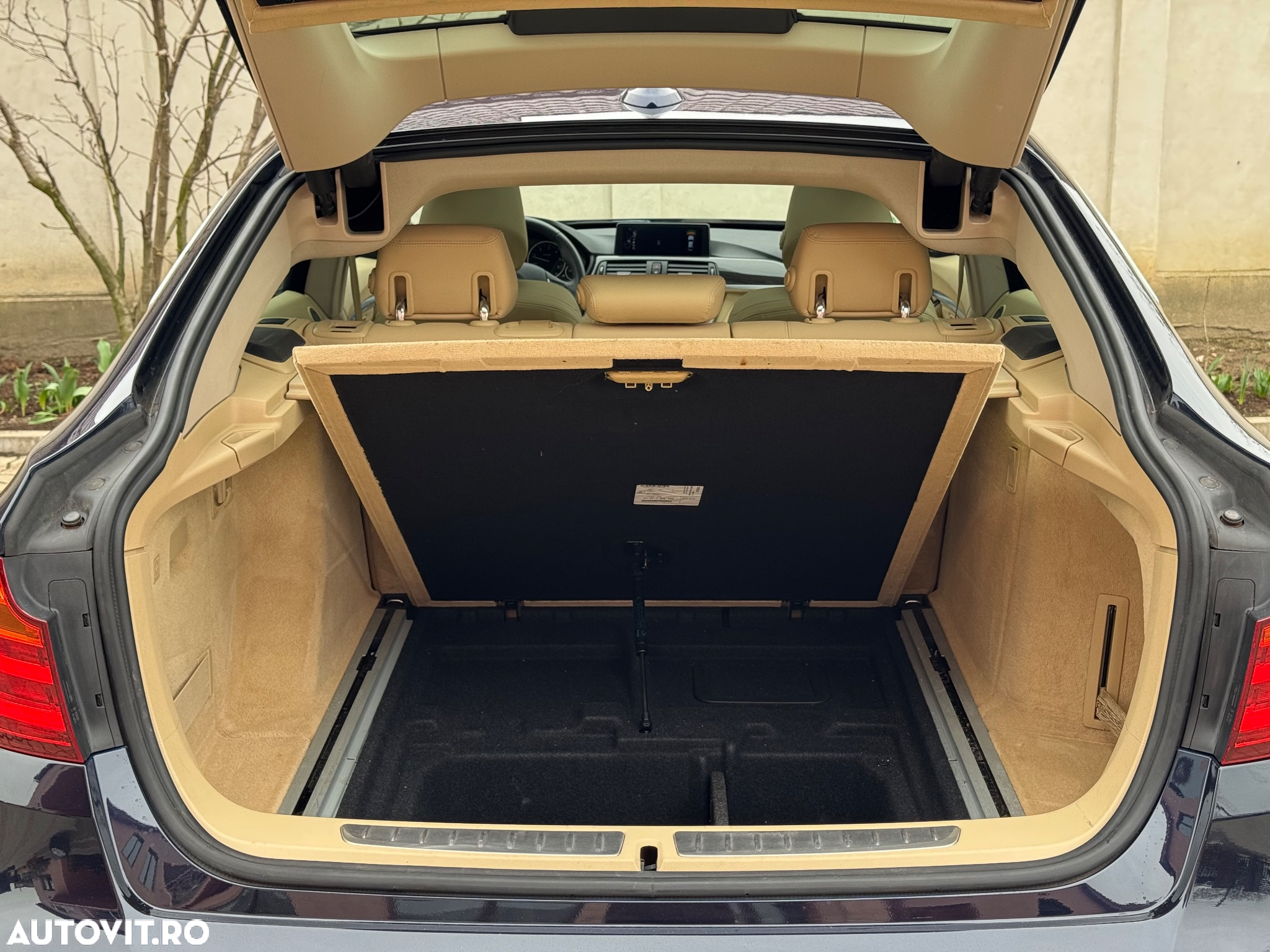 BMW Seria 3 325d GT Aut. Luxury Line - 7