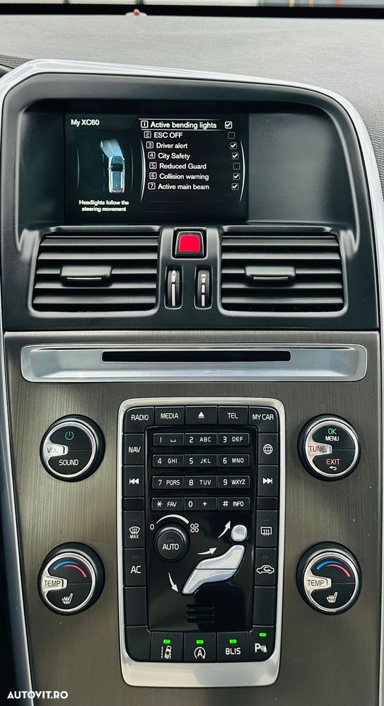 Volvo XC 60 D3 Momentum - 25