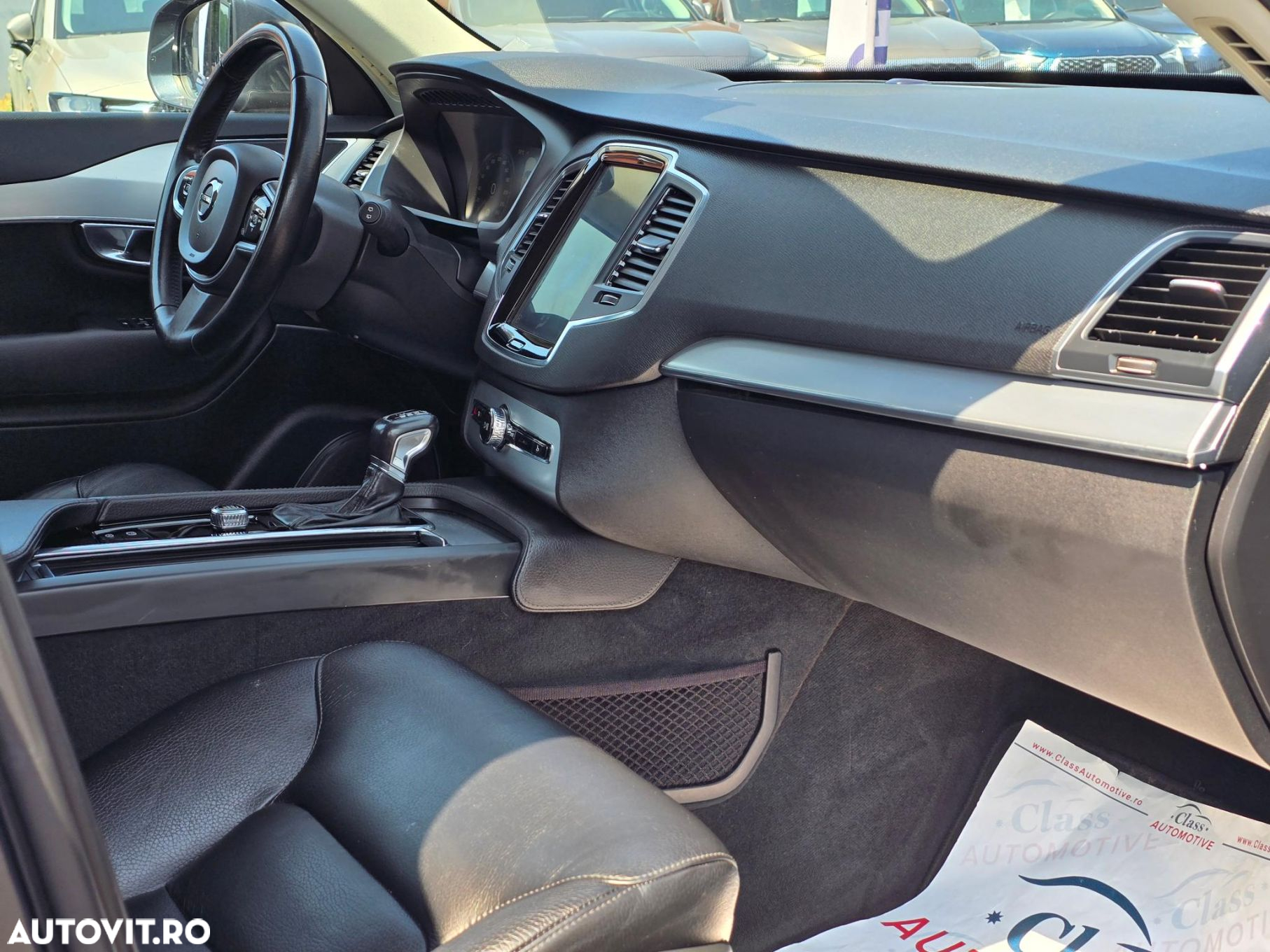 Volvo XC 90 B5 MHEV AWD 7 locuri Momentum - 10