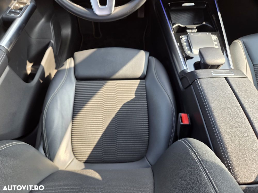 Mercedes-Benz GLA 200 4MATIC Aut. - 27