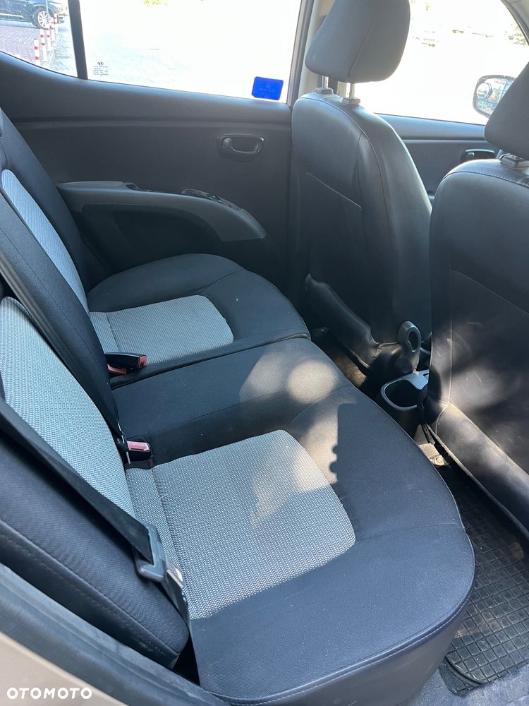 Hyundai i10 1.1 Comfort - 8