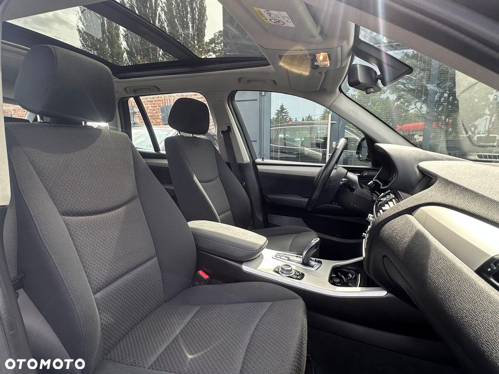 BMW X3 sDrive18d Advantage - 28
