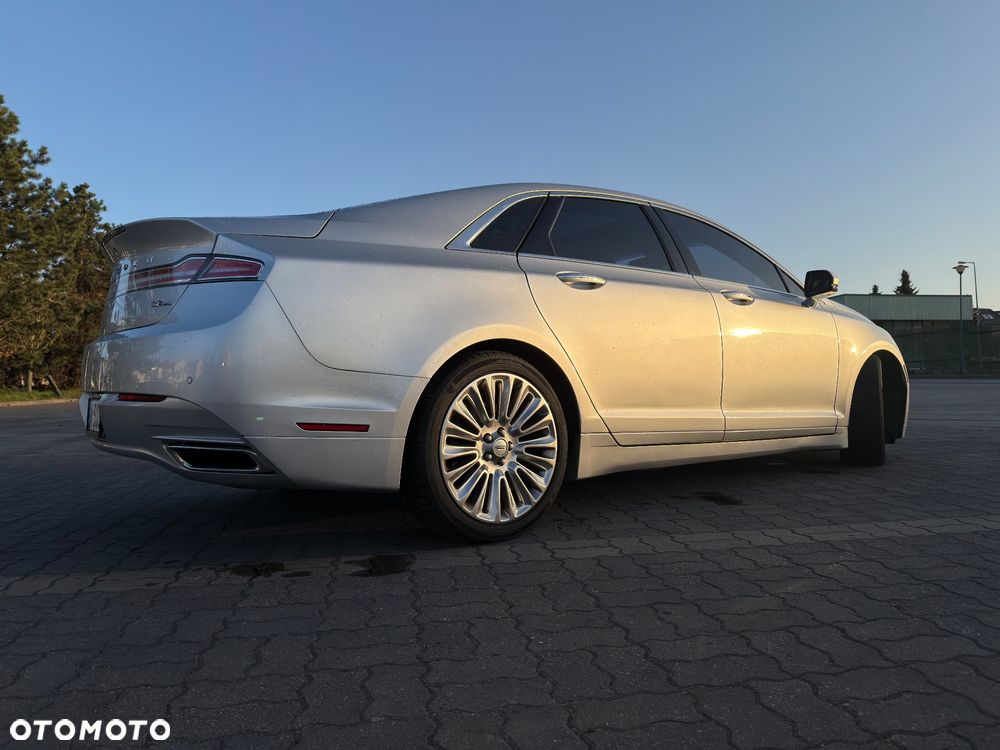 Lincoln MKZ - 1