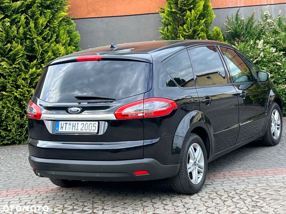 Ford S-Max 2.0 TDCi DPF Champions Edition - 11