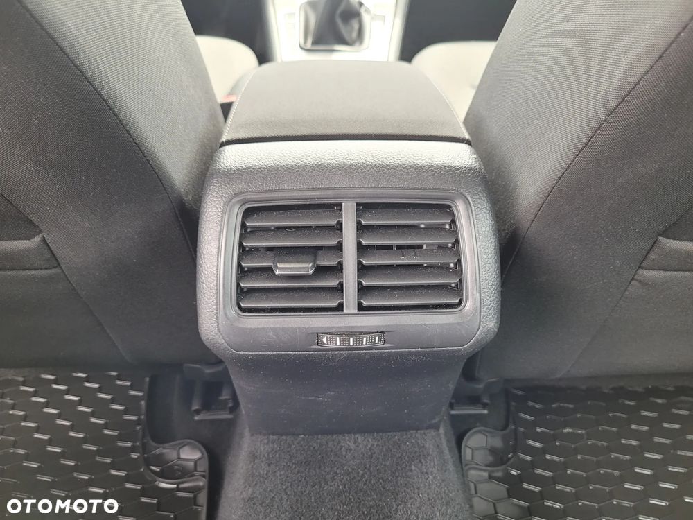 Volkswagen Golf 1.6 TDI BMT Comfortline - 20