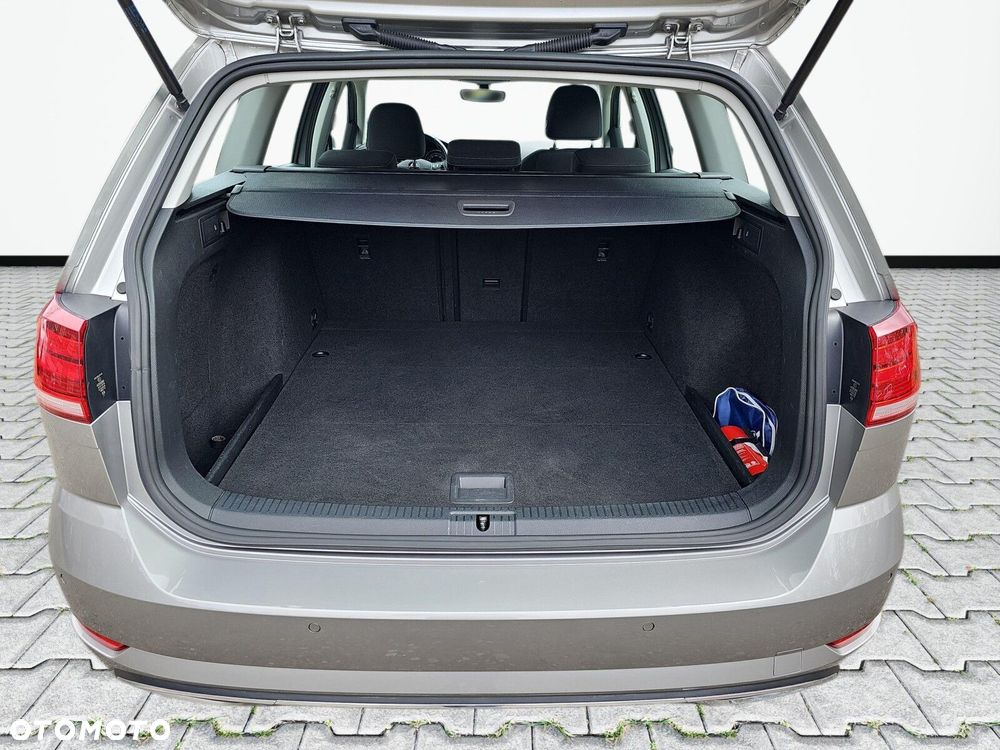 Volkswagen Golf - 35