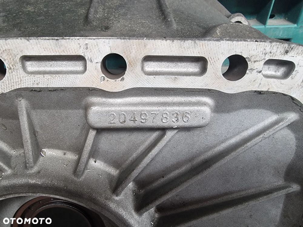 OBUDOWA SPRZĘGŁA 20497836 VOLVO FH - 3