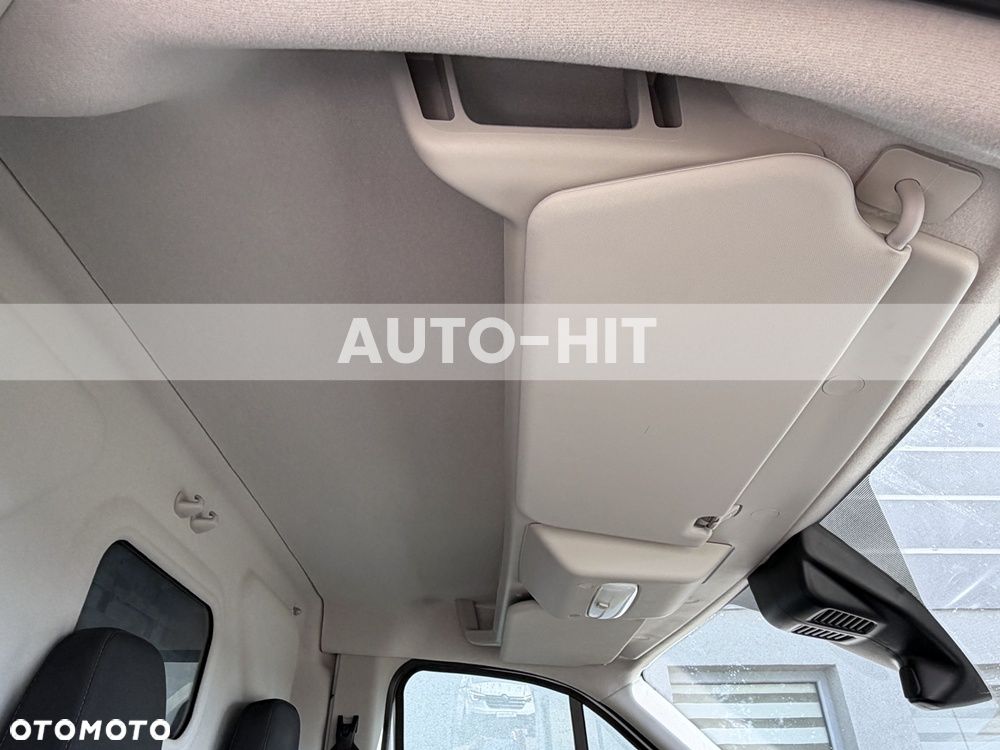 Ford Transit - 28