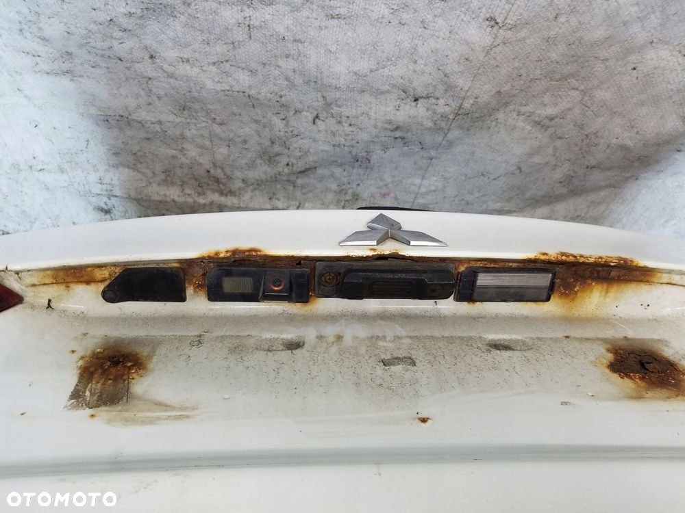 KLAPA BAGAŻNIKA TYŁ MITSUBISHI ASX KOD W19 - 13