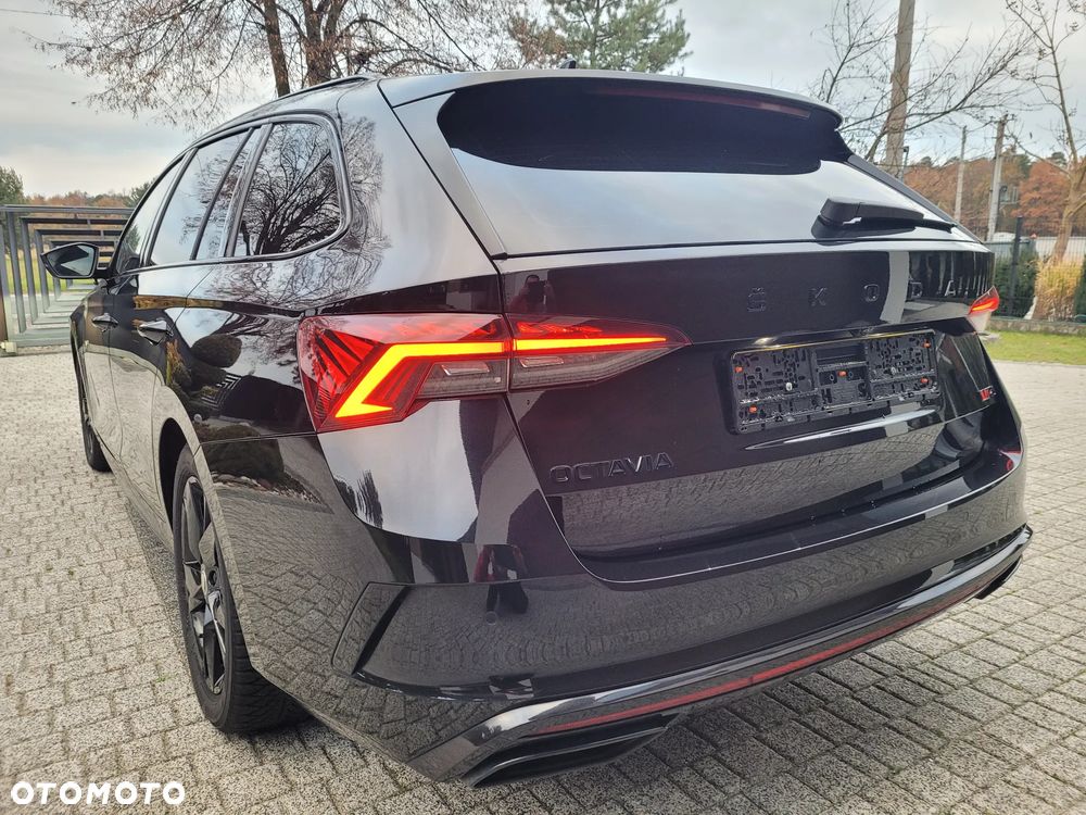 Skoda Octavia Combi 2.0 TDI DSG 4x4 RS - 18
