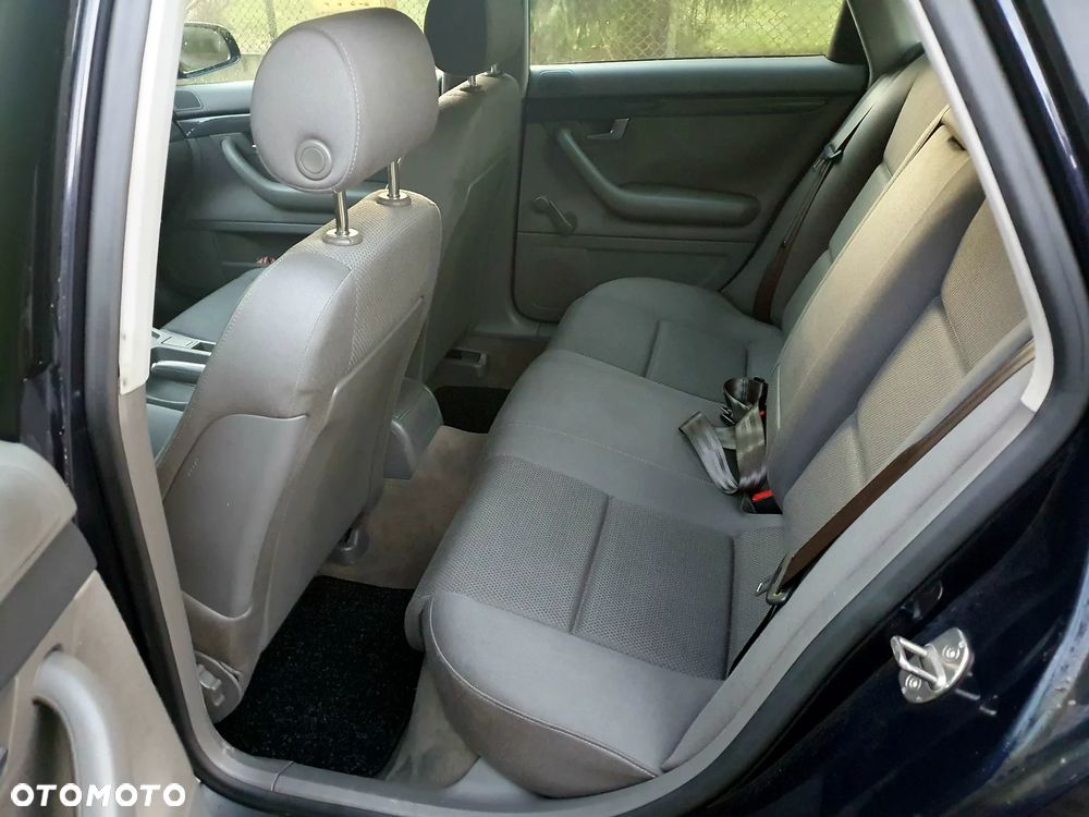 Audi A4 Limousine 2 - 8