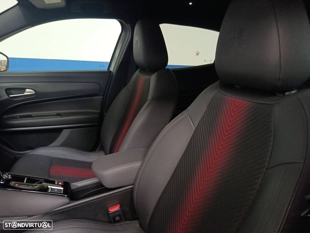Alfa Romeo Junior 1.2 Speciale eDCT6 - 9