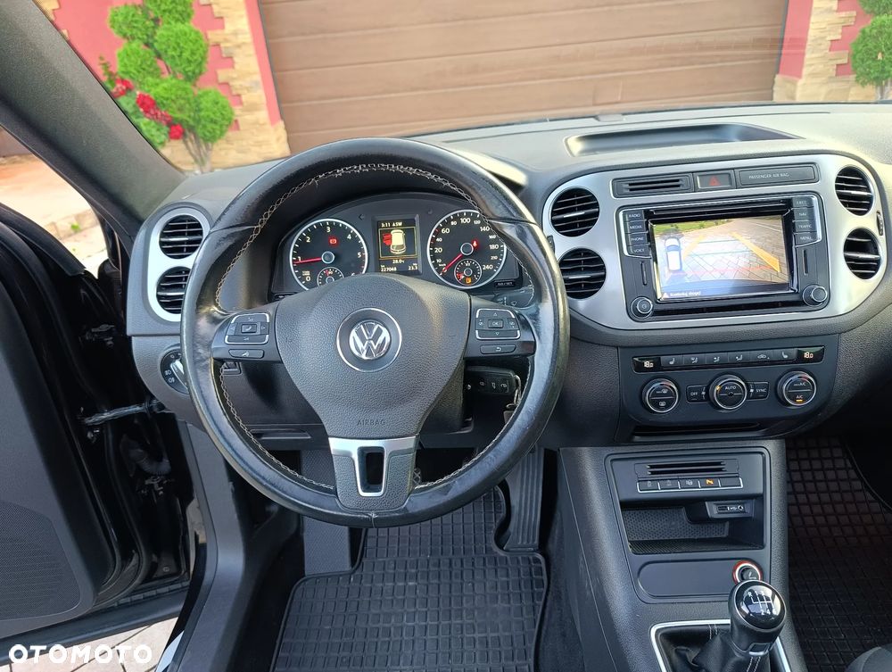 Volkswagen Tiguan 2.0 TDI SCR BlueMotion Technology Lounge Sport & Style - 31