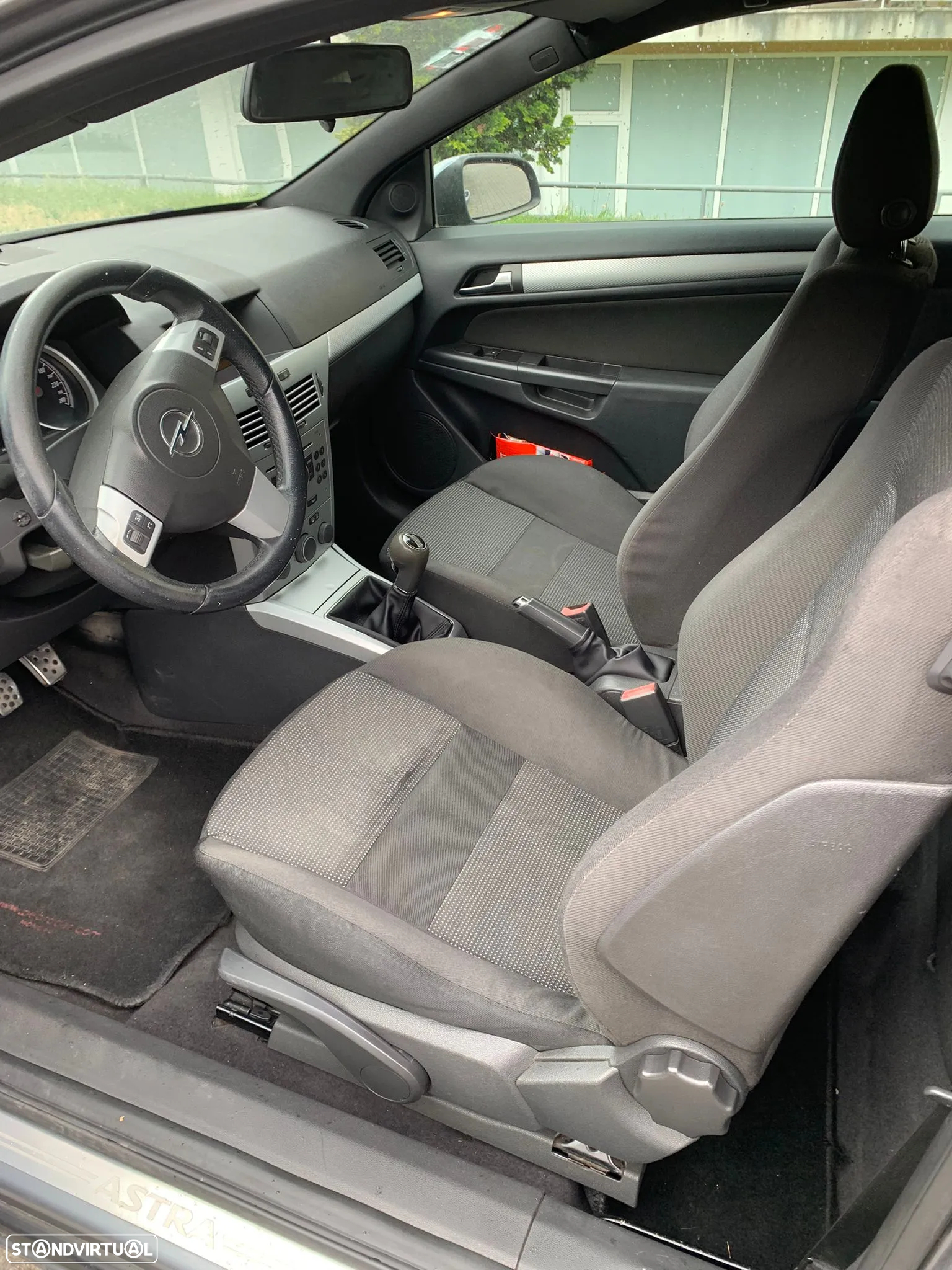 Opel Astra GTC 1.4 - 8