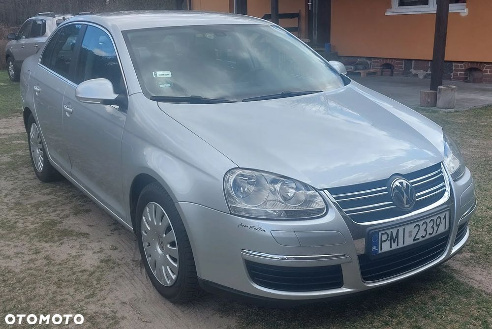 Volkswagen Jetta 1.9 TDI Comfortline - 8