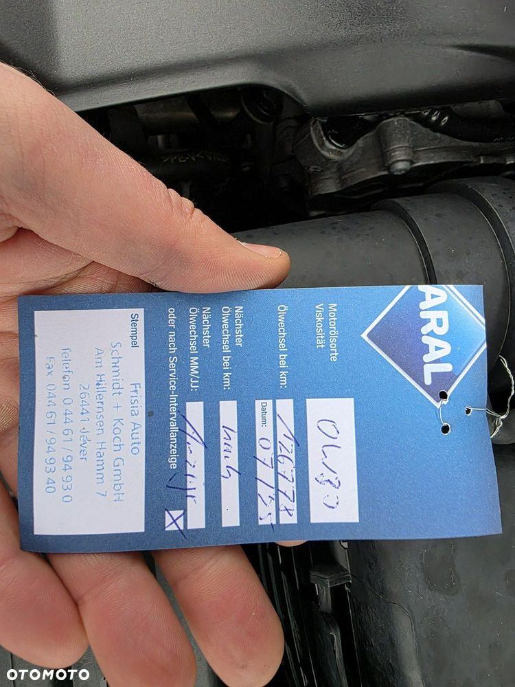 Volkswagen Touran 2.0 TDI DPF DSG Cross - 27