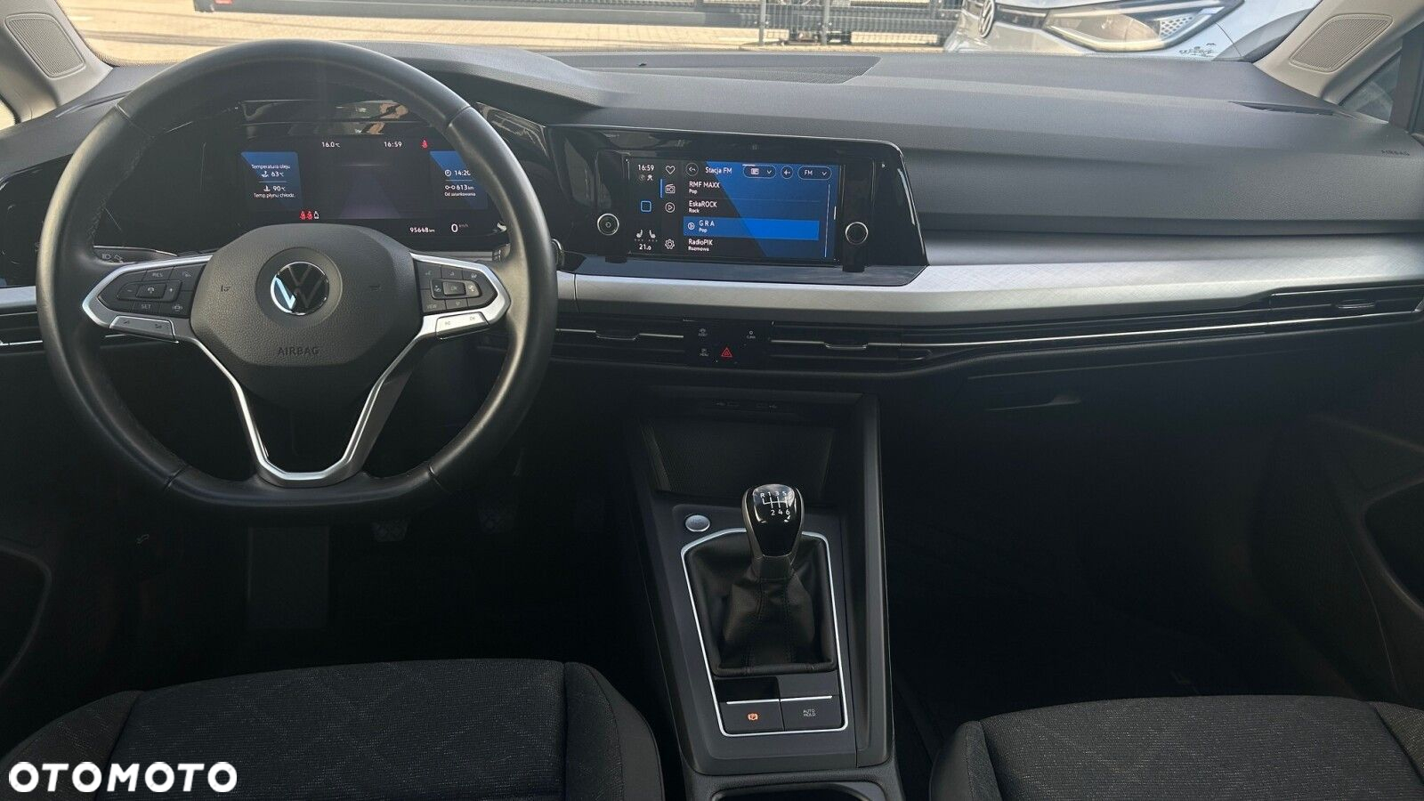 Volkswagen Golf VIII 1.5 TSI EVO Life - 13